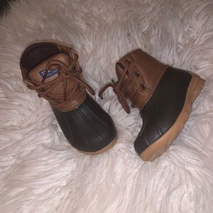 Sperry Boys brown tan duck boots